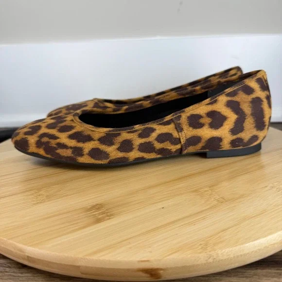 Vionic Orinda Ballet Flats Women 6 Leopard Print Brown Excellent Square Toe - Picture 3 of 8